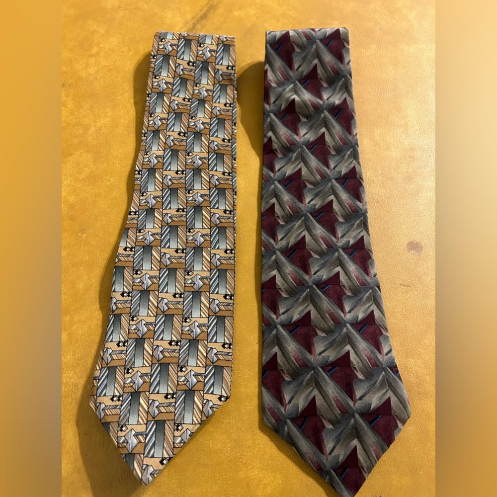2 Vintage Men’s Cocktail Collection Neck Ties